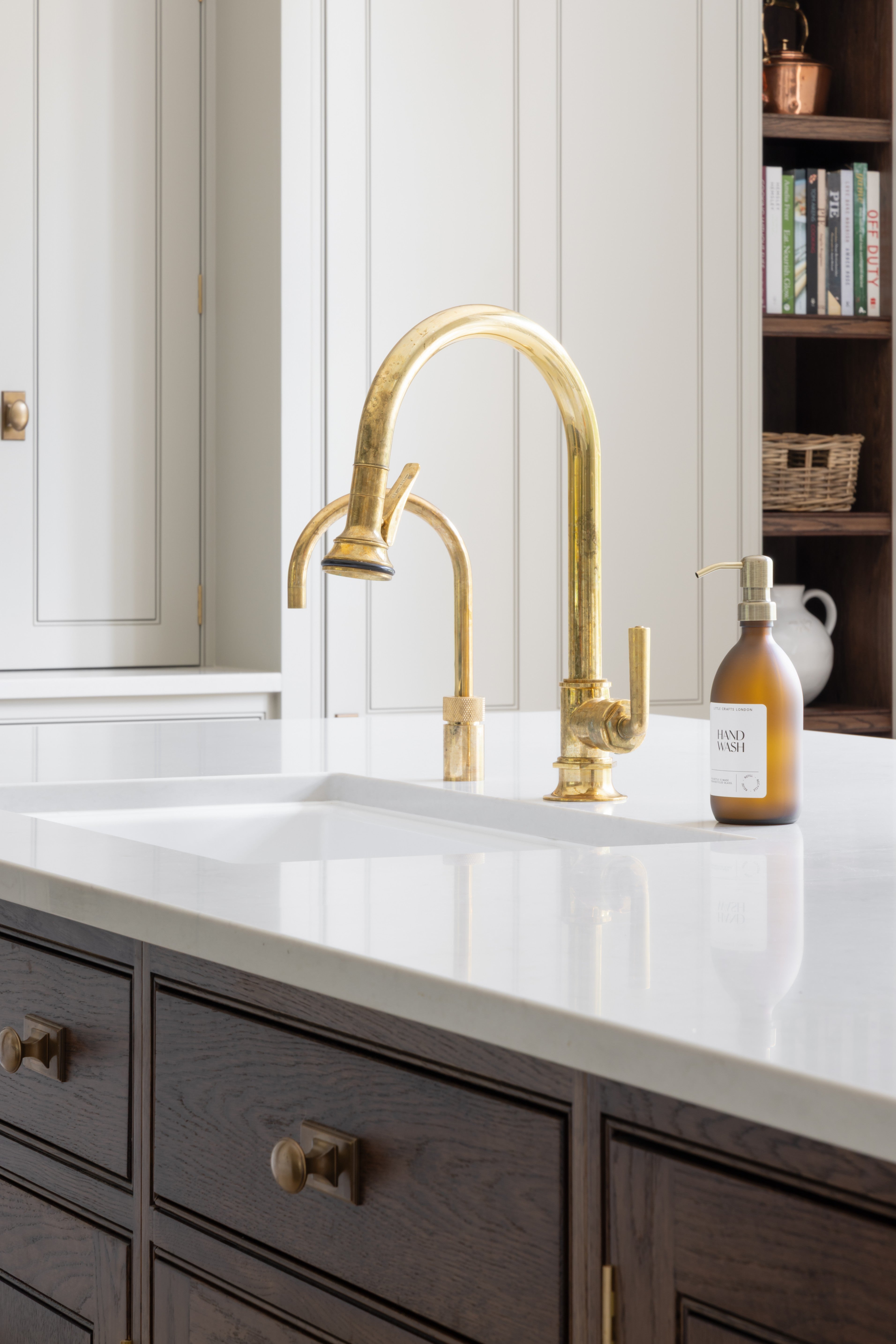 Frosted Amber 500ml Glass Bottle with Stainless Steel Pump - Little Crafts London