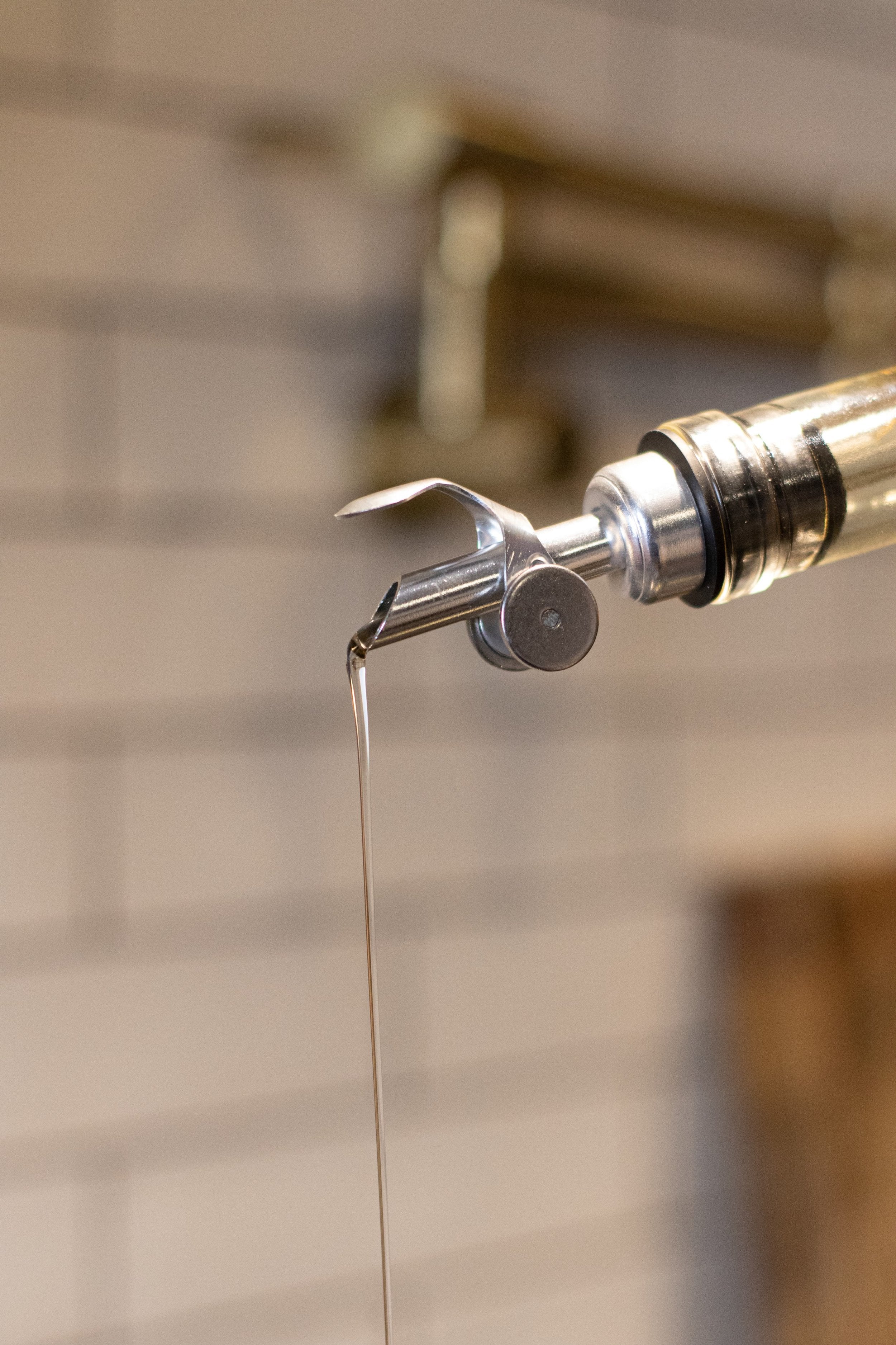 Amber Round Glass Oil Bottle 500 ML - Little Crafts London